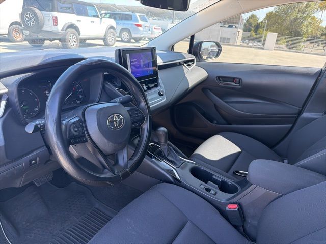 2025 Toyota Corolla Hybrid LE photo 3