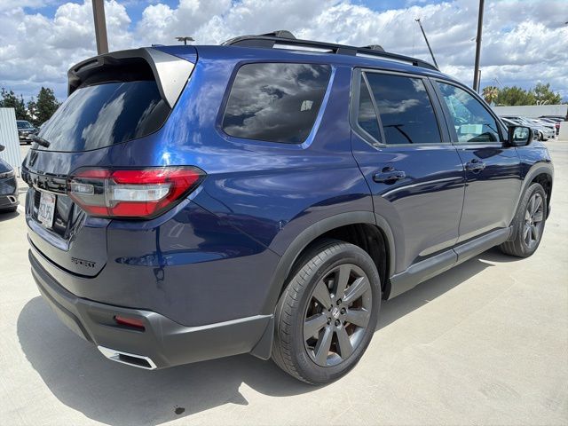 2023 Honda Pilot Sport photo 2