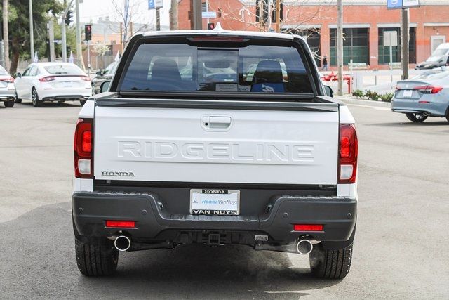 2026 Honda Ridgeline Black Edition - Photo 6