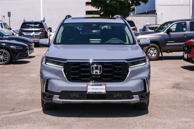 2025 Honda Pilot Elite photo 2