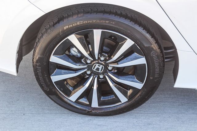 2024 Honda Civic Hatchback EX-L - Photo 11