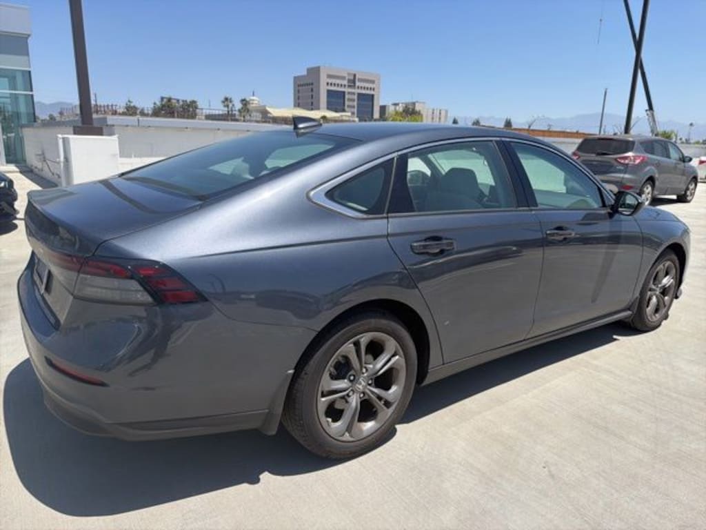 Used 2024 Honda Accord EX Sedan
