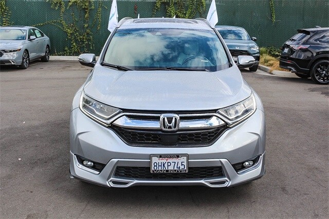2018 Honda CR-V Touring photo 2