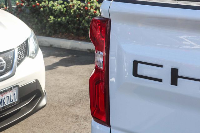 2020 Chevrolet Silverado 1500 RST photo 3