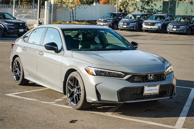 2025 Honda Civic Sport Touring Hybrid photo 3