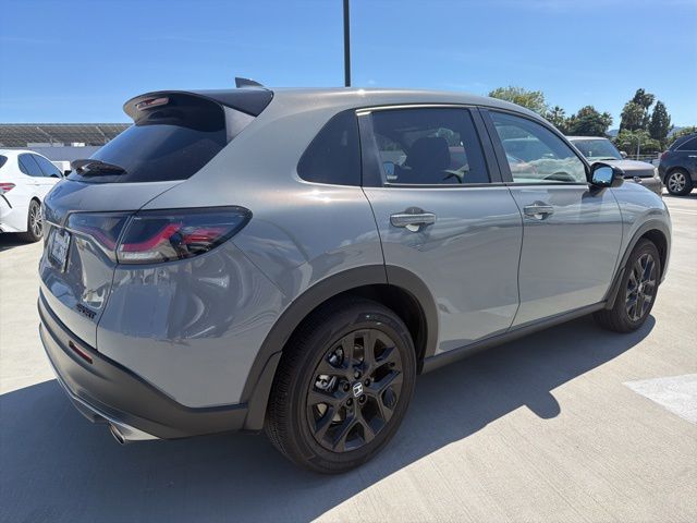 2025 Honda HR-V Sport photo 2