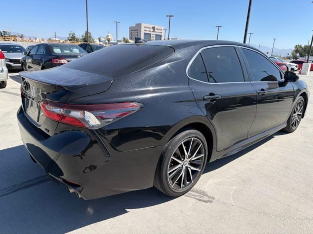 Used 2021 Toyota Camry SE Sedan