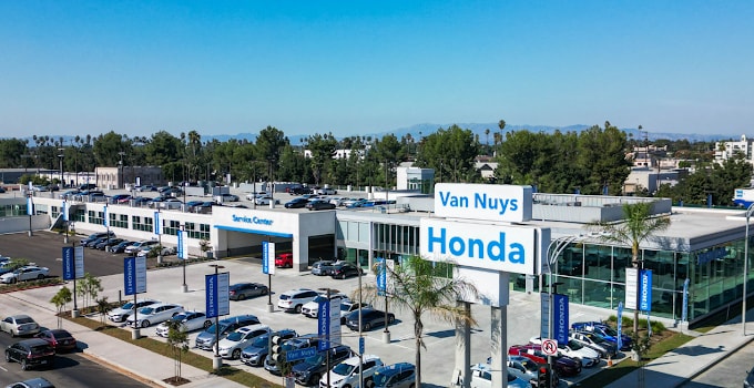 Honda%20Van%20Nuys%20Exterior.png