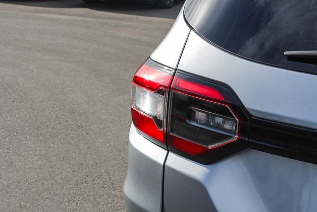 2024 Honda Pilot EX-L 8 Passenger photo 3