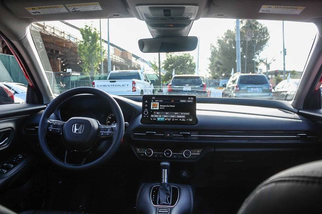 2024 Honda HR-V EX-L photo 2