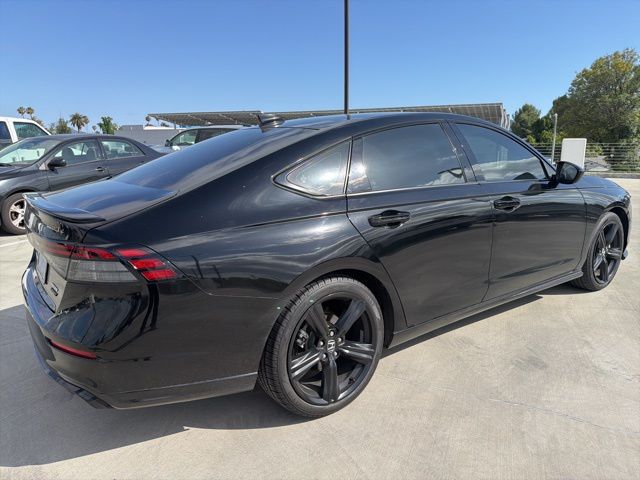 2023 Honda Accord Hybrid Sport-L photo 2