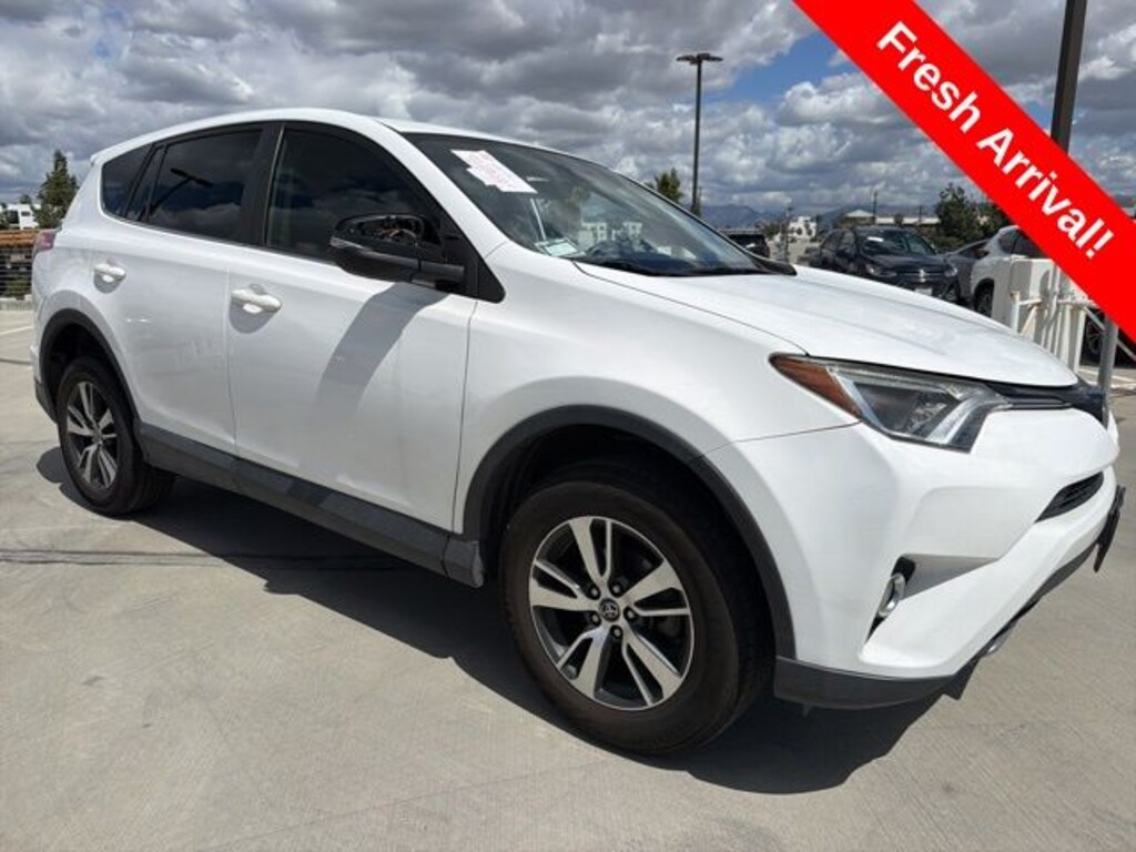 Used 2018 Toyota RAV4 XLE SUV