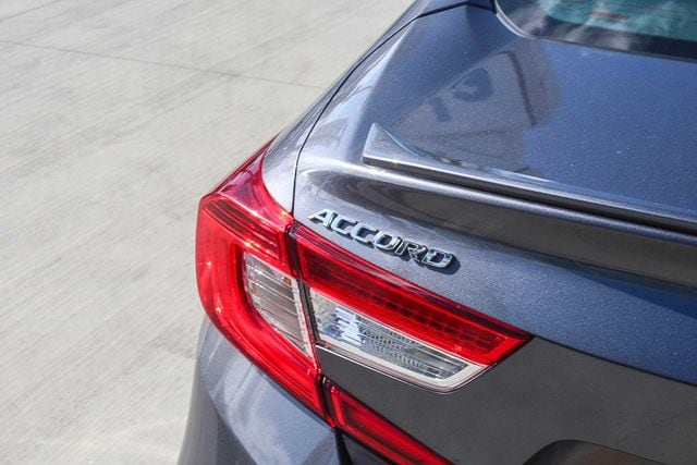 2020 Honda Accord Sport photo 3
