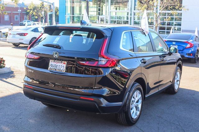2023 Honda CR-V LX photo 4