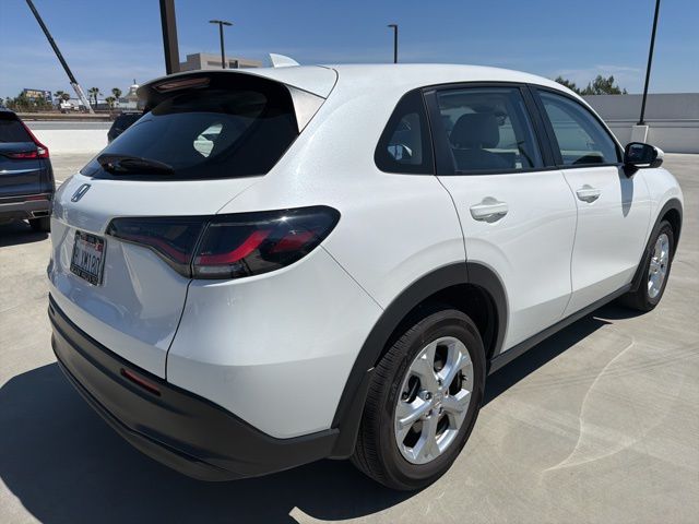 2024 Honda HR-V LX photo 2