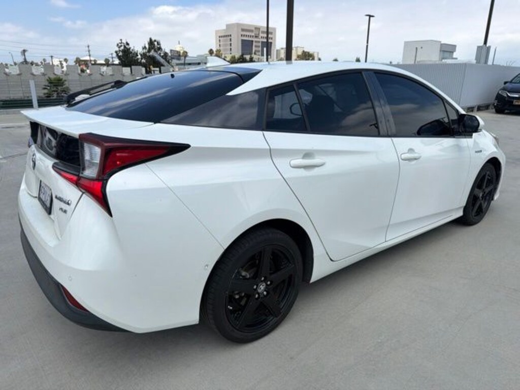 Used 2019 Toyota Prius XLE Hatchback