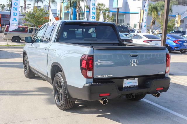 2023 Honda Ridgeline Black Edition photo 6