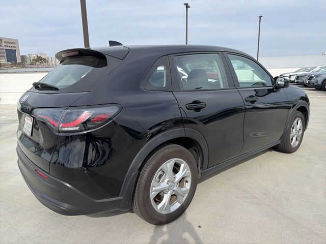 2024 Honda HR-V LX photo 2