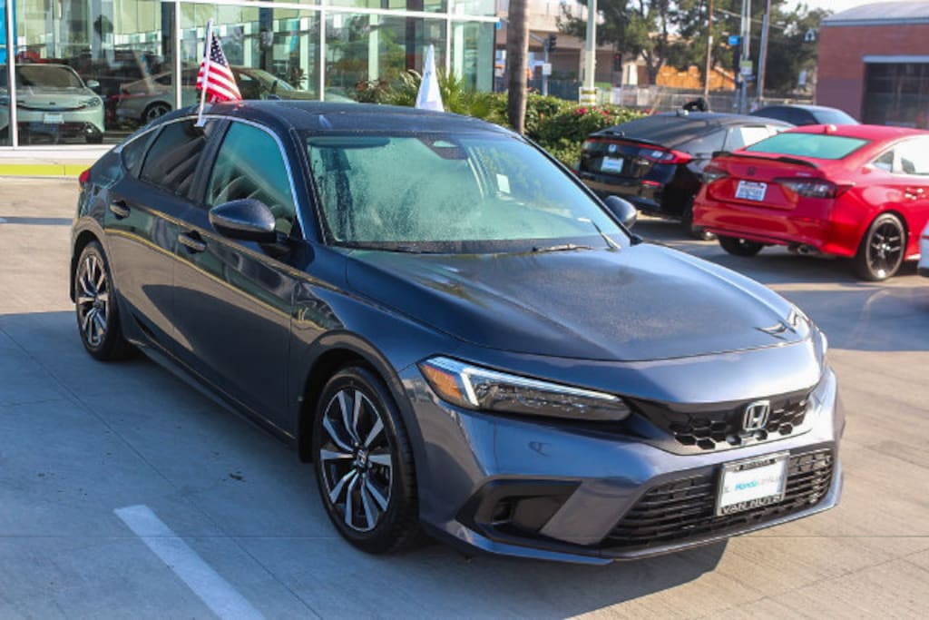 Used 2024 Honda Civic EX-L Hatchback