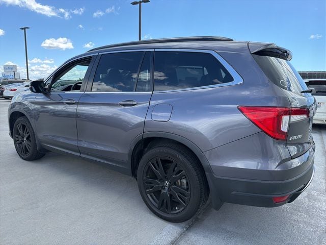 2021 Honda Pilot Special Edition photo 3