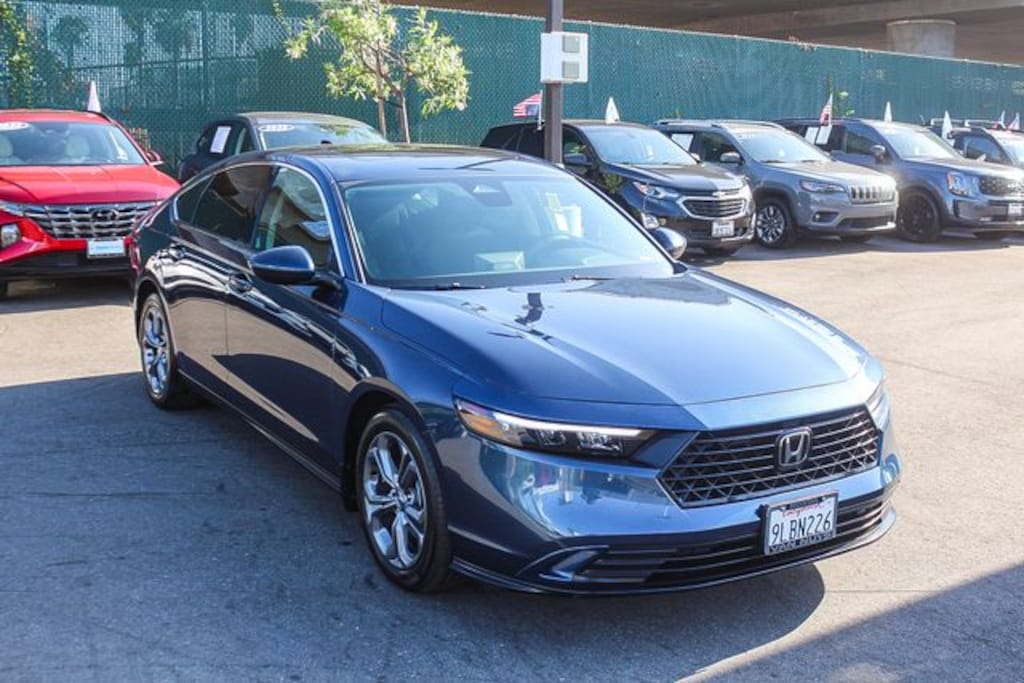 Used 2024 Honda Accord EX Sedan