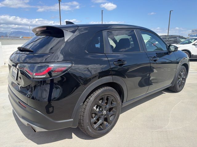 2025 Honda HR-V Sport photo 2