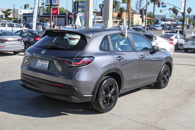 2023 Honda HR-V LX photo 4