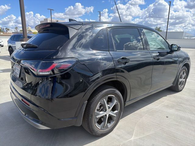 2024 Honda HR-V EX-L photo 2