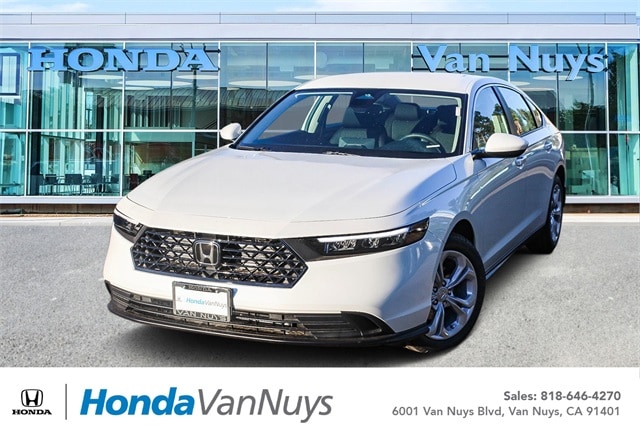 2025 Honda Accord LX's photo