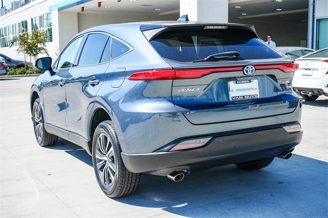 Used 2021 Toyota Venza LE with VIN JTEAAAAH8MJ031407 for sale in Van Nuys, CA