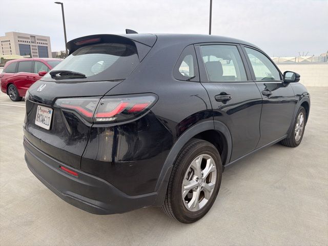 2024 Honda HR-V LX photo 2