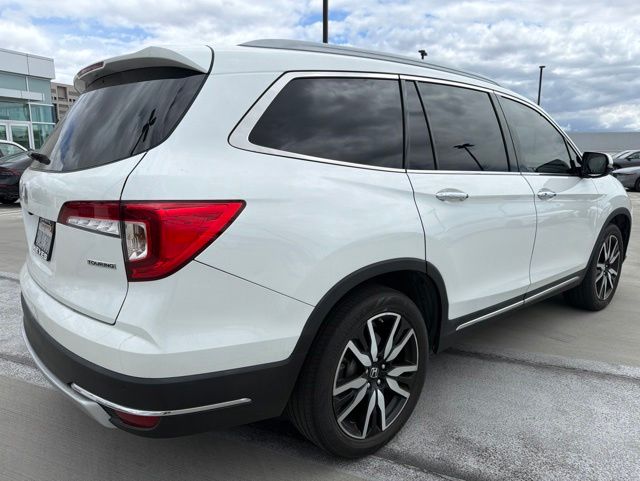 2021 Honda Pilot Touring photo 2