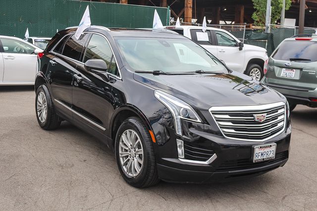 2018 Cadillac XT5 Luxury photo 2