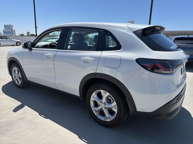 2024 Honda HR-V LX photo 3
