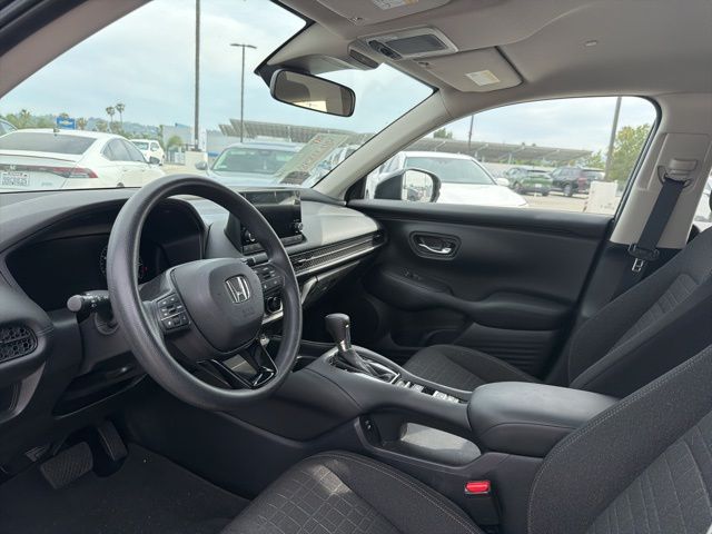 2024 Honda HR-V LX photo 4