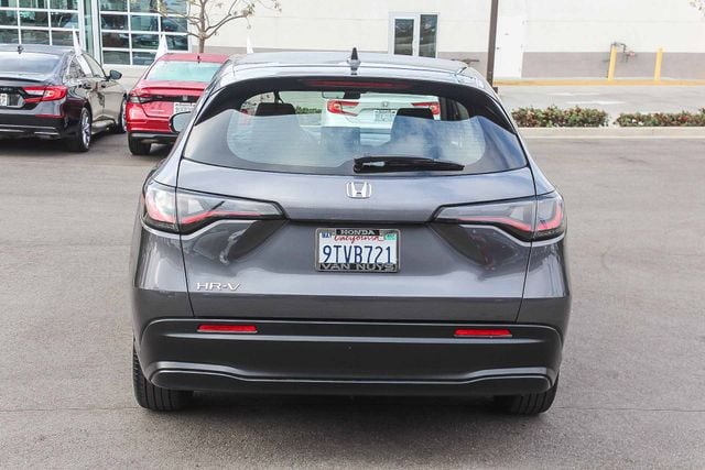 2025 Honda HR-V LX photo 4