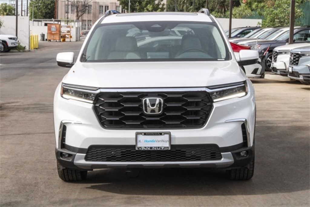 New 2025 Honda Pilot Touring SUV