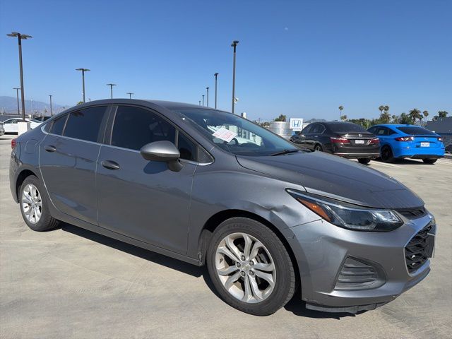 2019 Chevrolet Cruze 1LT Auto's photo