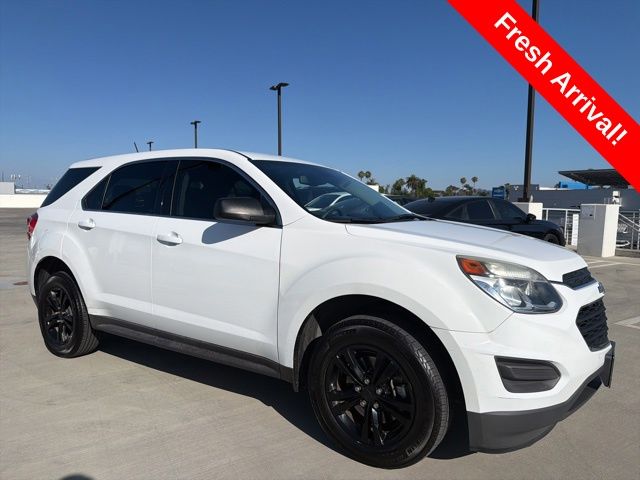2017 Chevrolet Equinox LS's photo