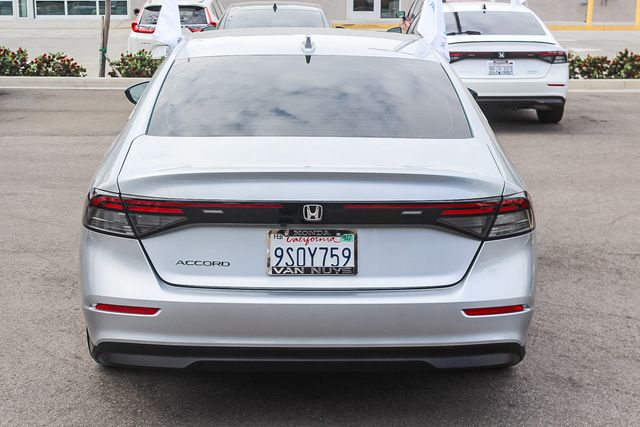 2025 Honda Accord LX photo 5