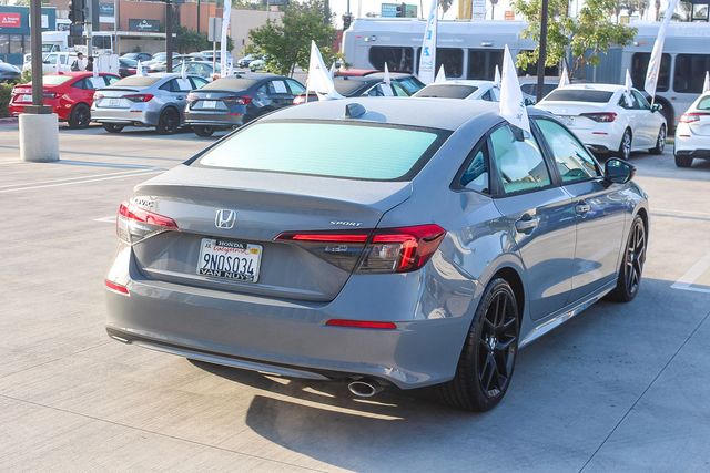 2025 Honda Civic Sport photo 4