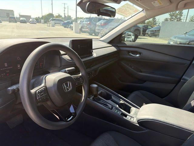 2023 Honda Accord LX photo 3