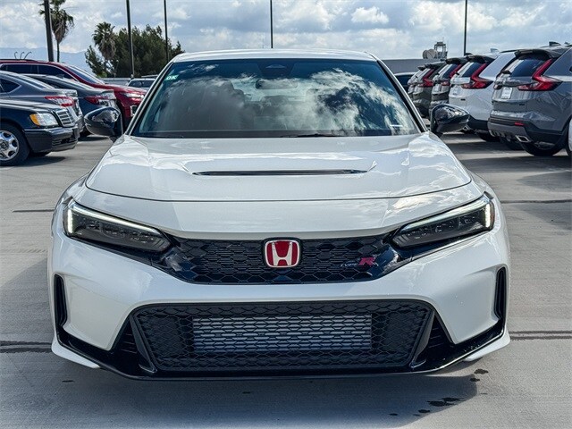 2025 Honda Civic Type R photo 2