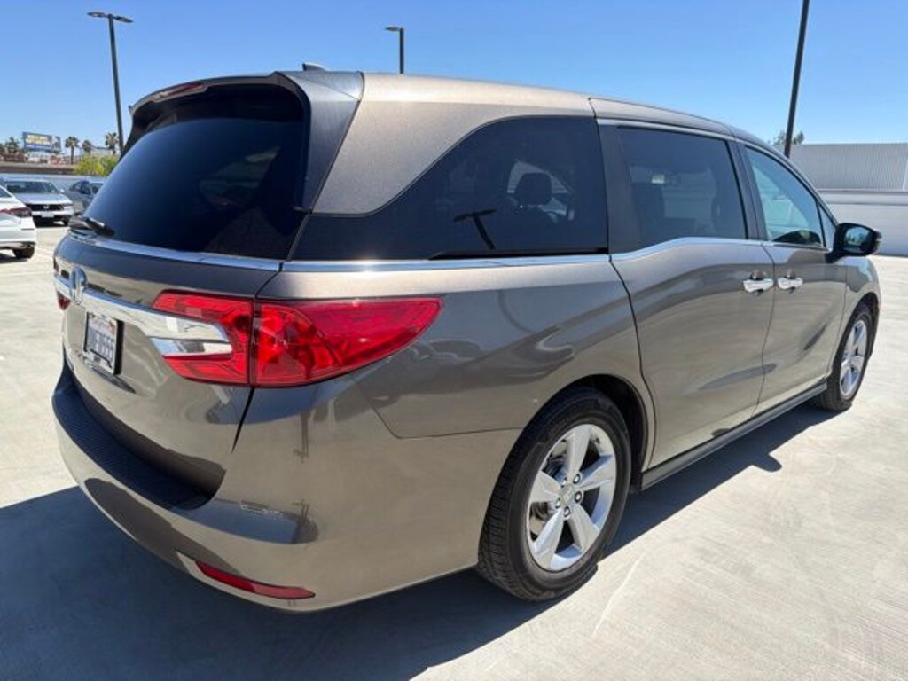 Used 2018 Honda Odyssey EX Minivan/Van