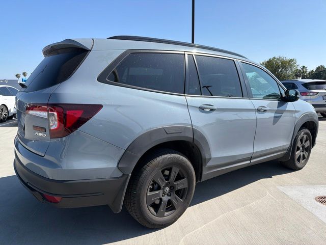 2022 Honda Pilot TrailSport photo 2