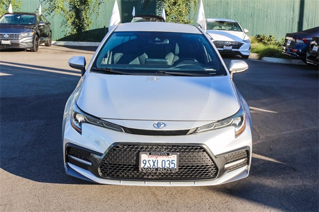 Used 2021 Toyota Corolla SE Sedan