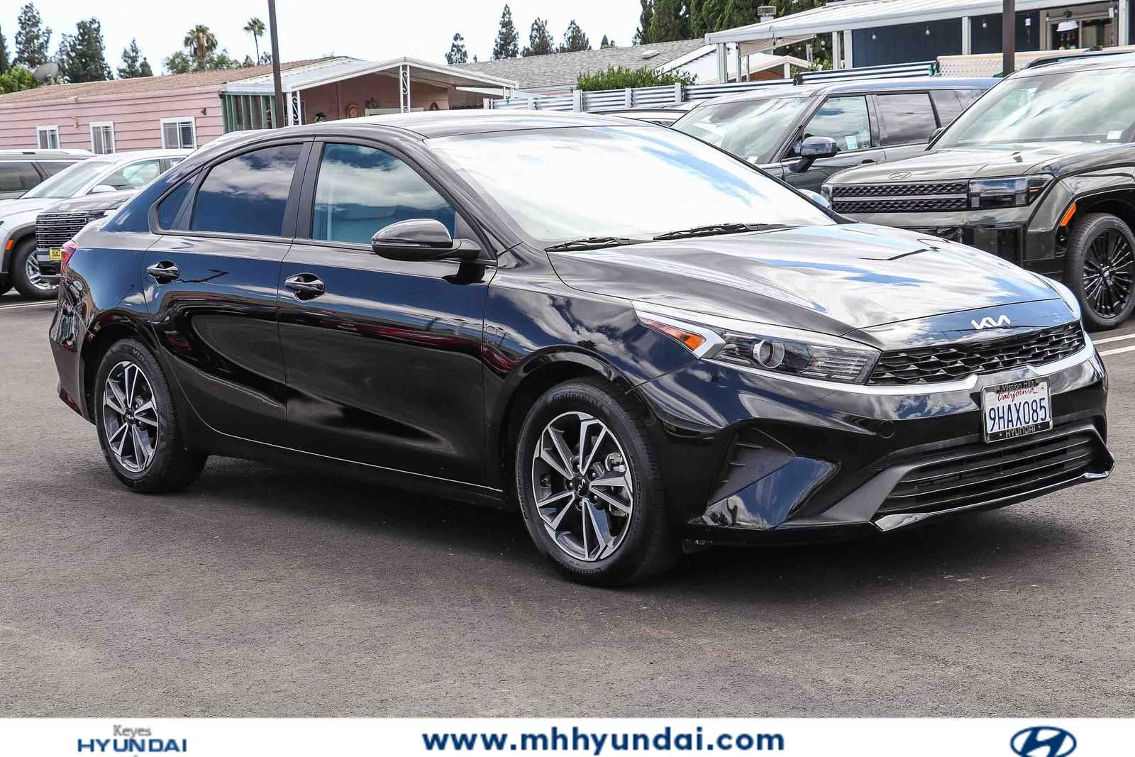 Thumbnail: 2023 Kia Forte - 4