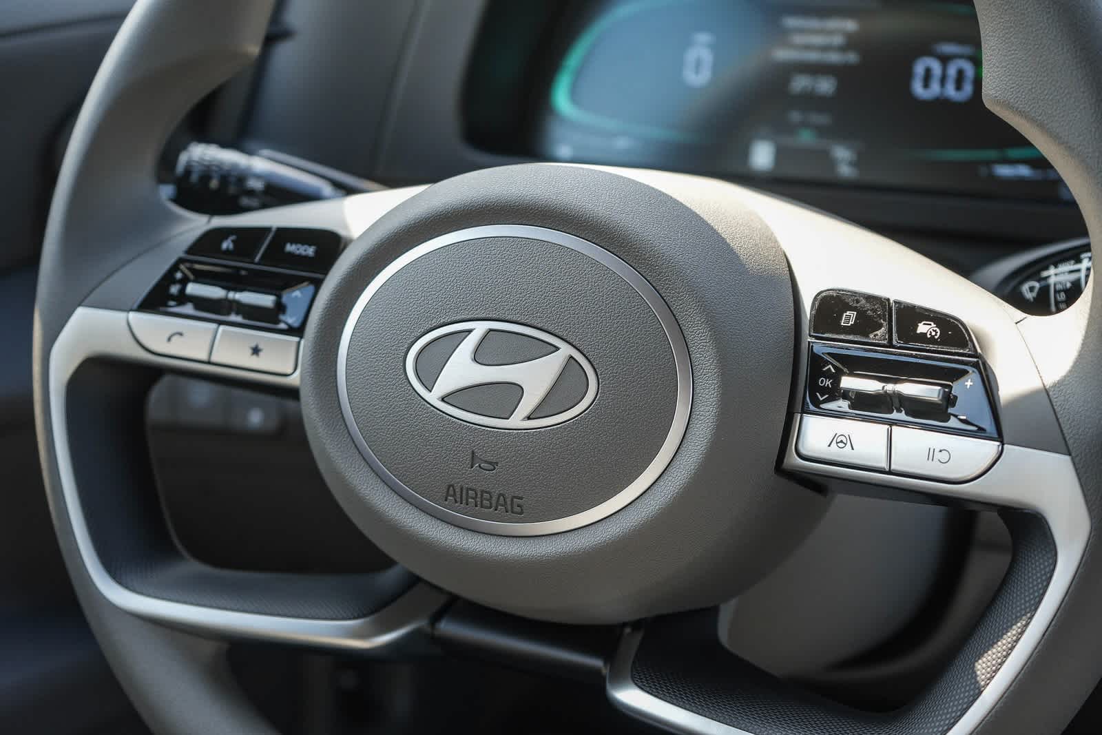 Thumbnail: 2025 Hyundai Elantra - 20