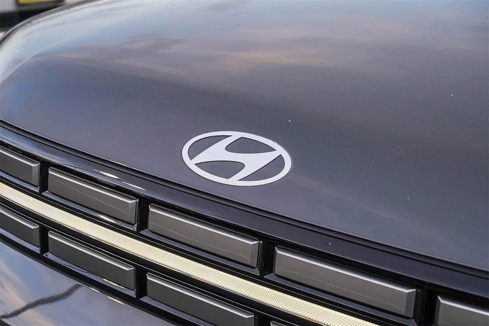 Thumbnail: 2026 Hyundai Santa Fe - 9