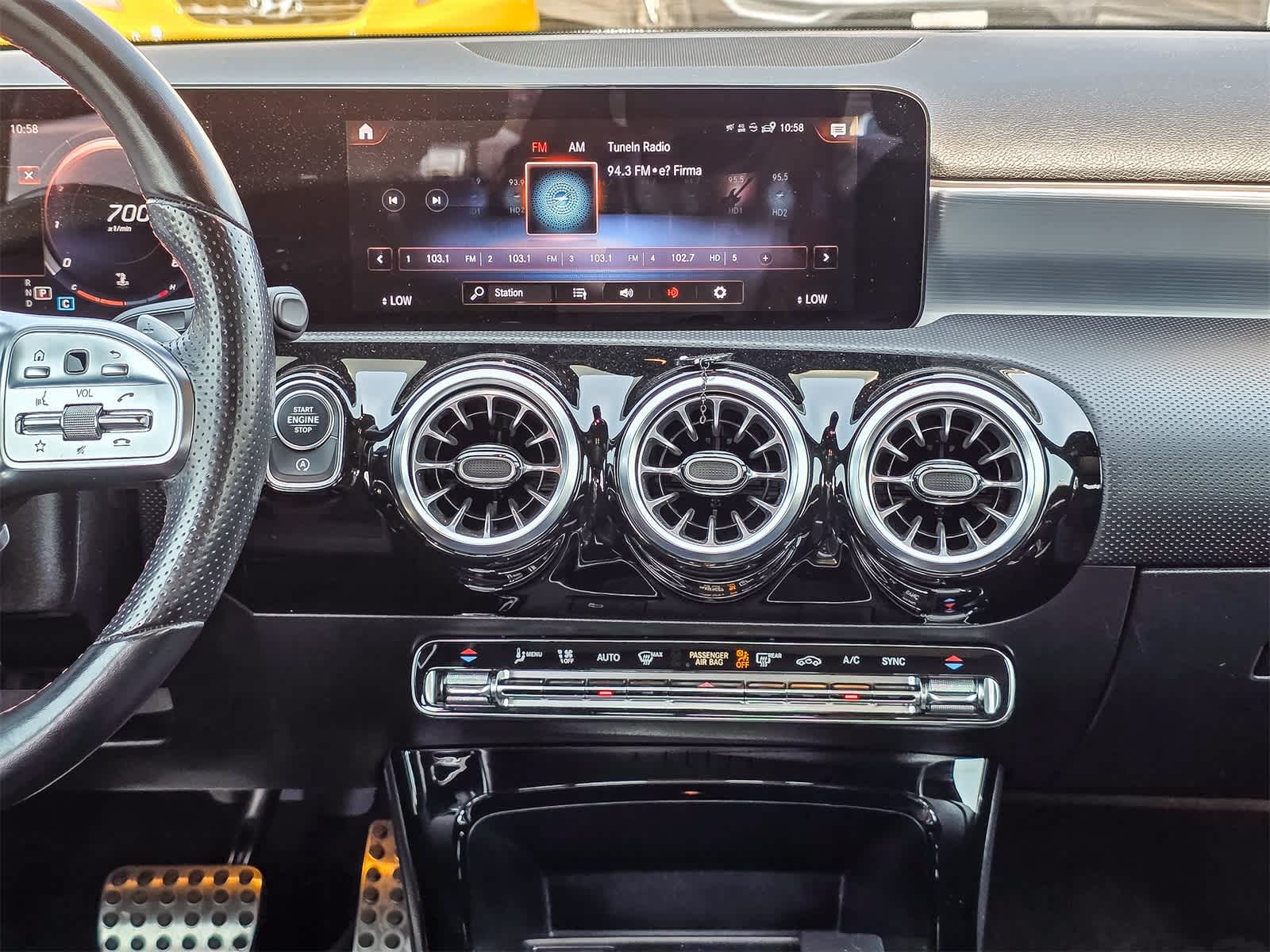 Thumbnail: 2022 Mercedes-Benz A-Class - 16